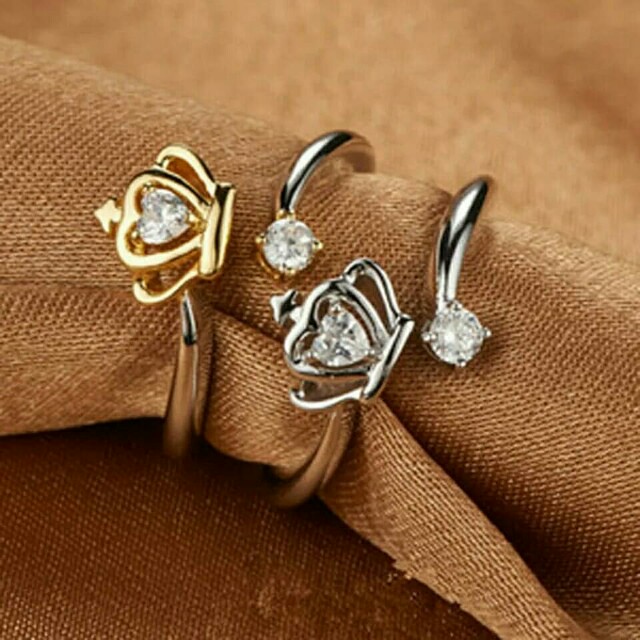 Two toned Crown Ring (Category: Rings) located in Valenzuela. Submitted by glamwork (Listing ID 160815505, Image 2). Description: .