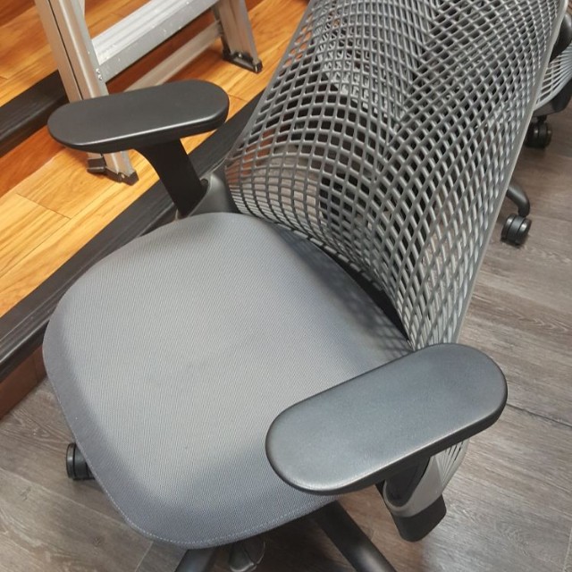 used ergonomic office chair Zody Sayl mirra sayl aeron leap, Furniture