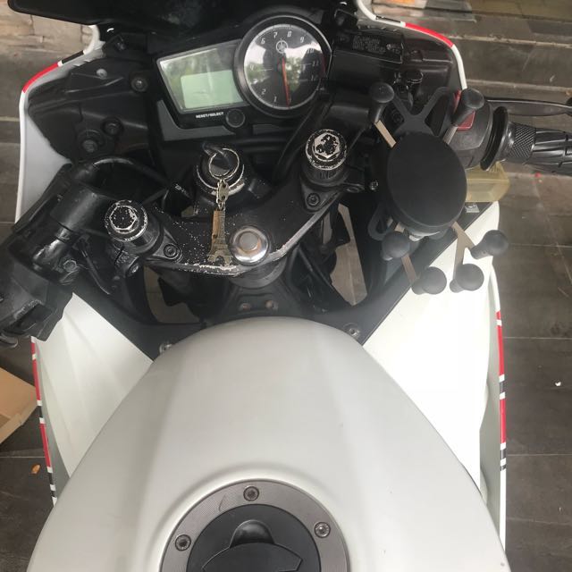 motorcycle windshield phone mount