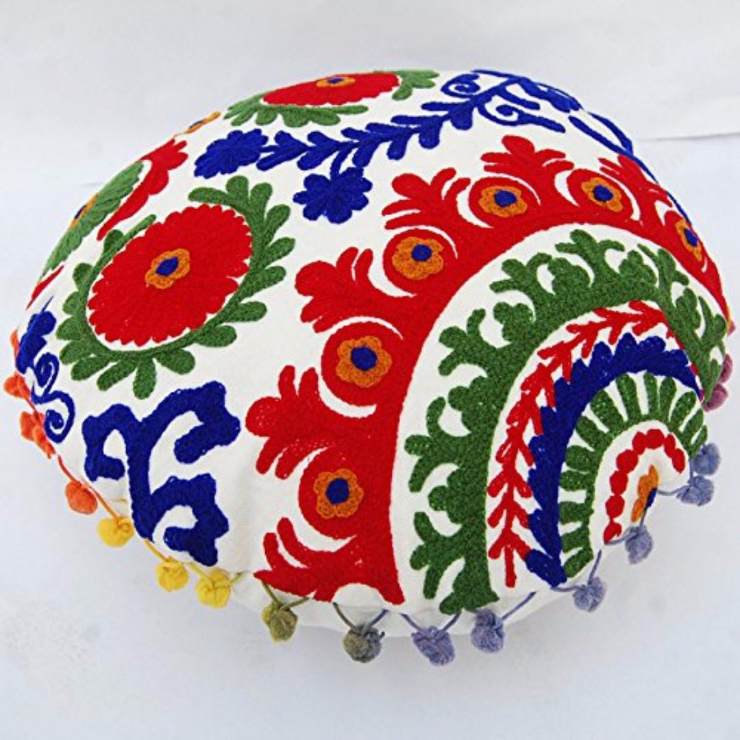 16 Round Pillow Cover Pillow Last Piece Hobbies Toys Travel Travel Essentials Accessories on Carousell