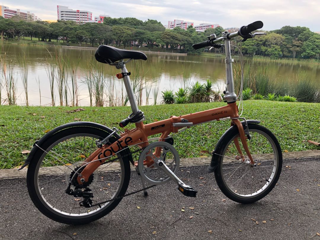 6 months old Dahon Route Foldable Bike Sports Equipment Bicycles