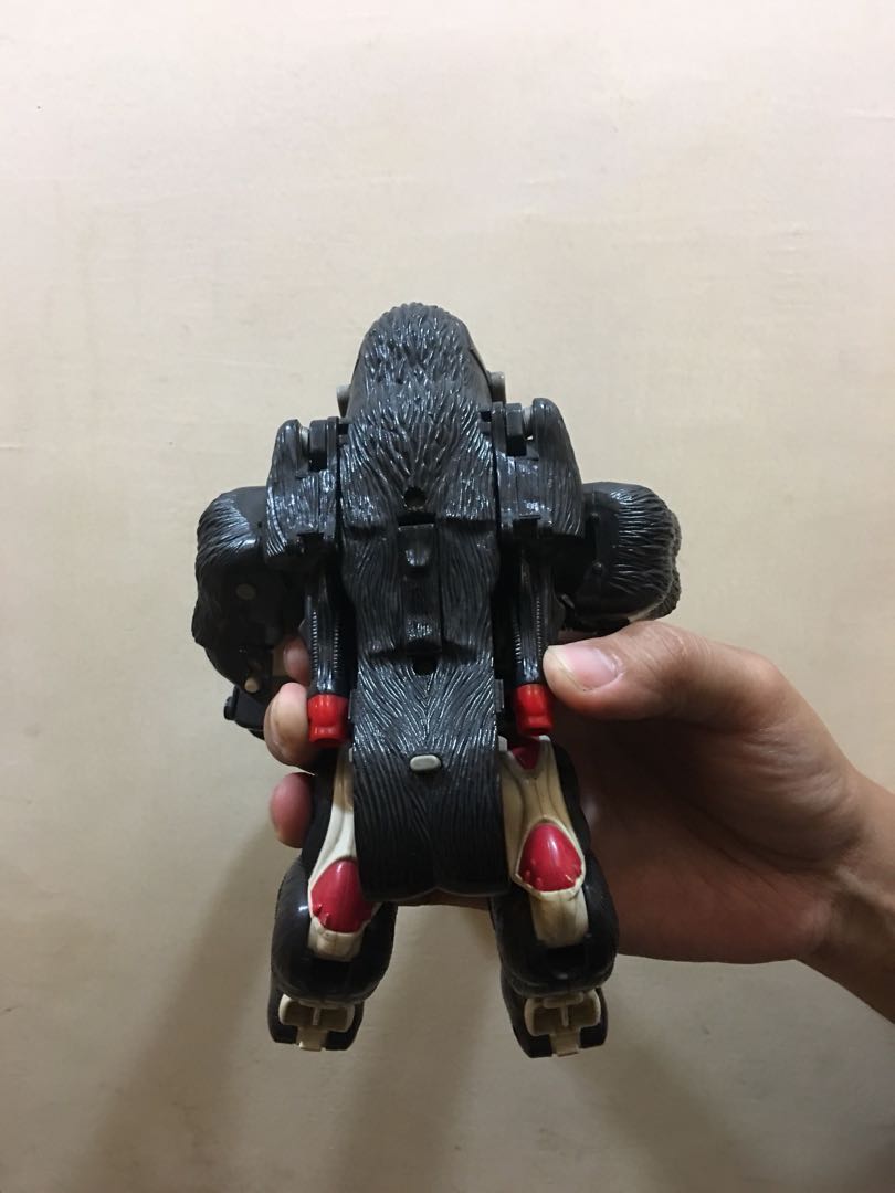 Beast Wars Optimus (Category: Action & Battle Toys) located in Quezon City. Submitted by chaiabundo (Listing ID 161140989, Image 3). Description: Beast Wars Optimus Primal. Fully transformable and working. Some parts missing from back..