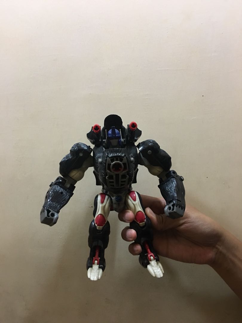 Beast Wars Optimus (Category: Action & Battle Toys) located in Quezon City. Submitted by chaiabundo (Listing ID 161140989, Image 1). Description: Beast Wars Optimus Primal. Fully transformable and working. Some parts missing from back..