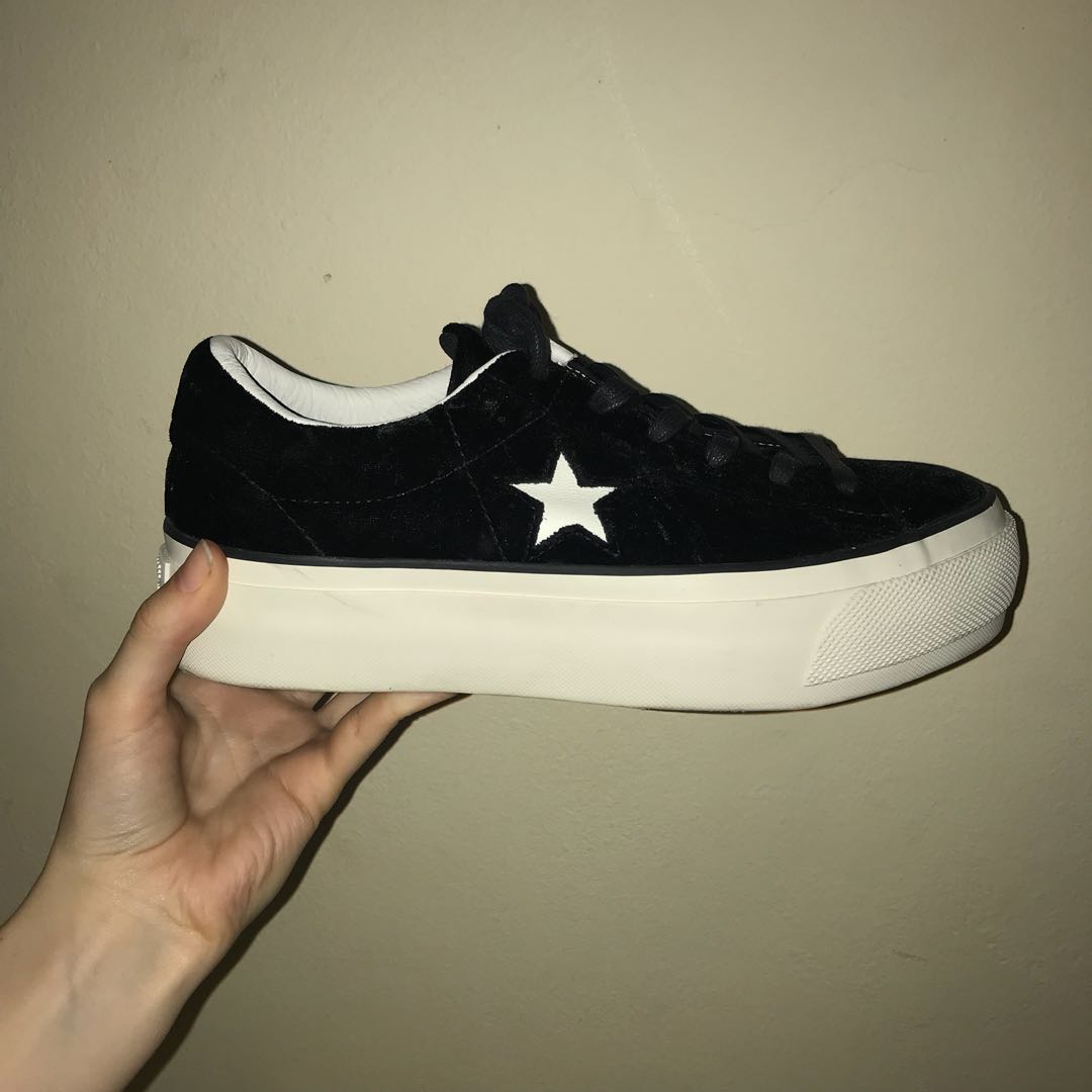 Converse one star platform velvet clearance