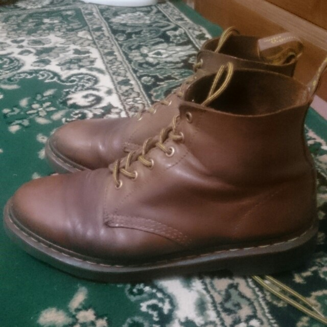 dr martens ali