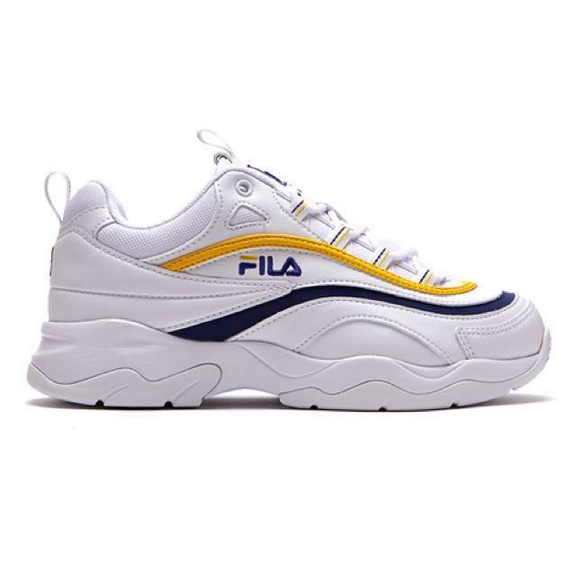 blue and yellow filas