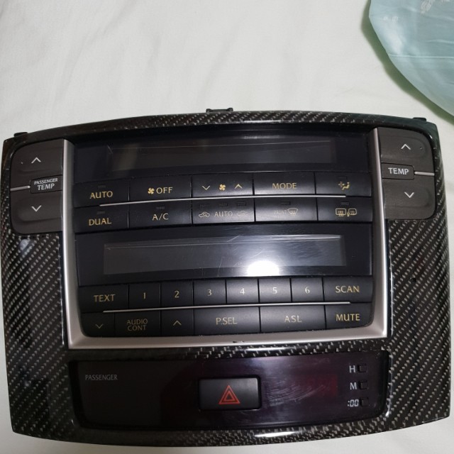Lexus Is250 carbon fibre headunit, Car Accessories on Carousell