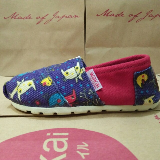 Sepatu Wakai Anak Navy Merah Cat Grade Original Babies Kids Others On Carousell