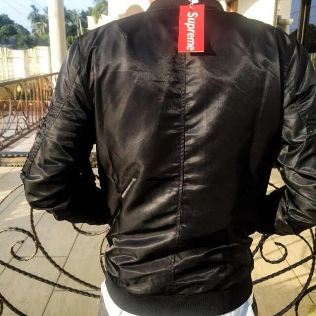 Supreme black cheap bomber jacket