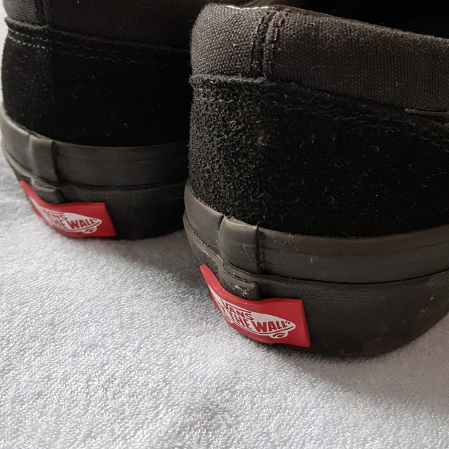 vans black strap
