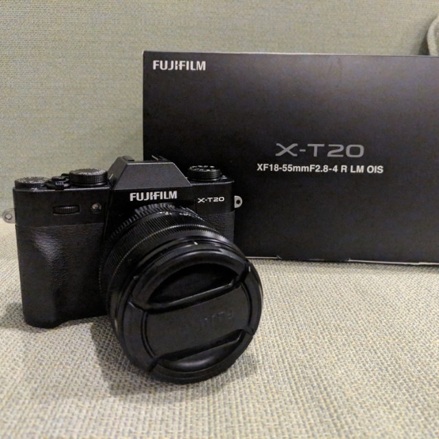 Black Fuji Xt20 With 18 55mm Photography On Carousell