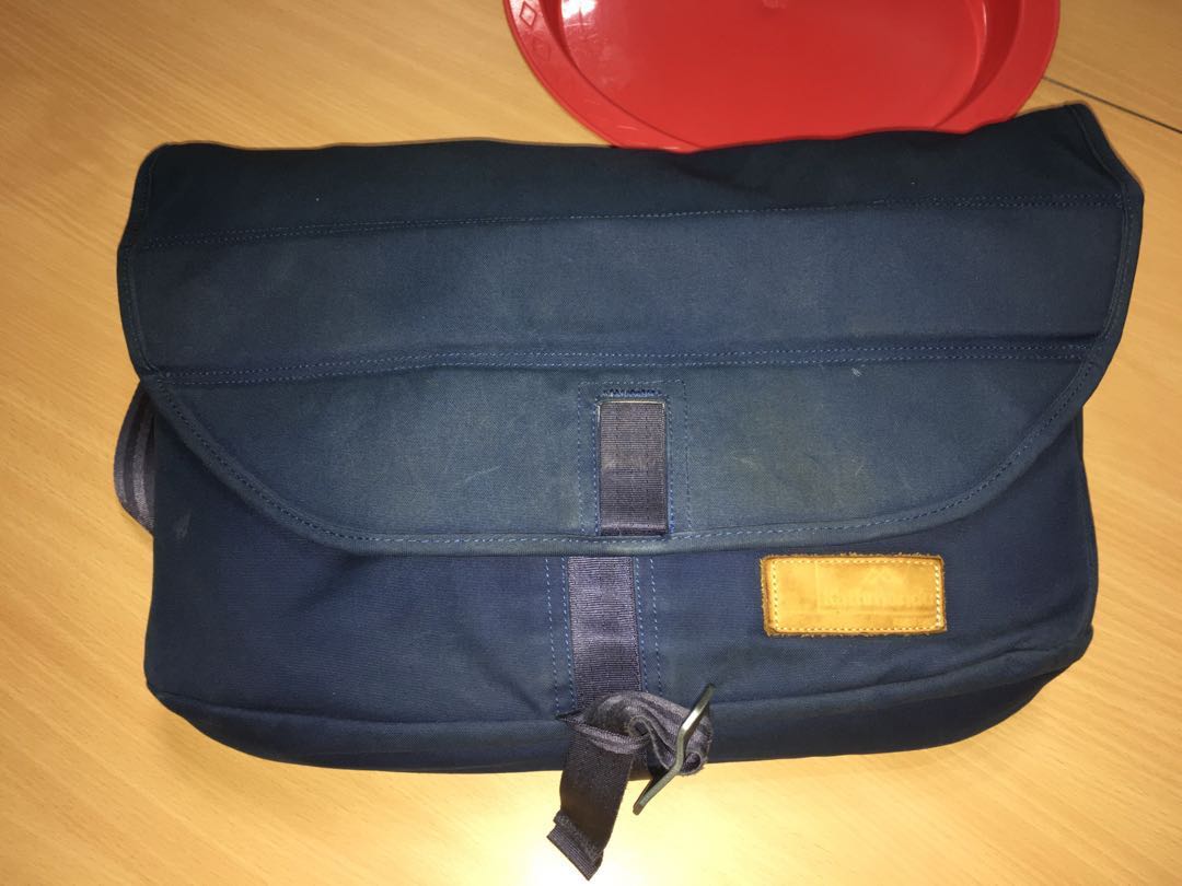 kathmandu sling bag