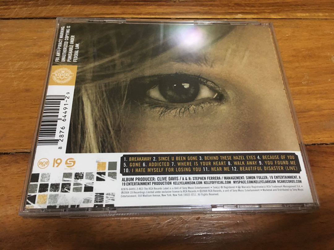 Kelly Clarkson Breakaway Album, Hobbies & Toys, Music & Media, Music