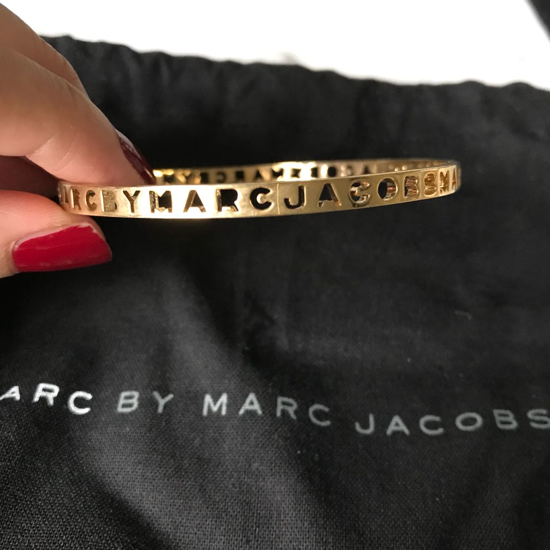 Marc jacobs bangles top