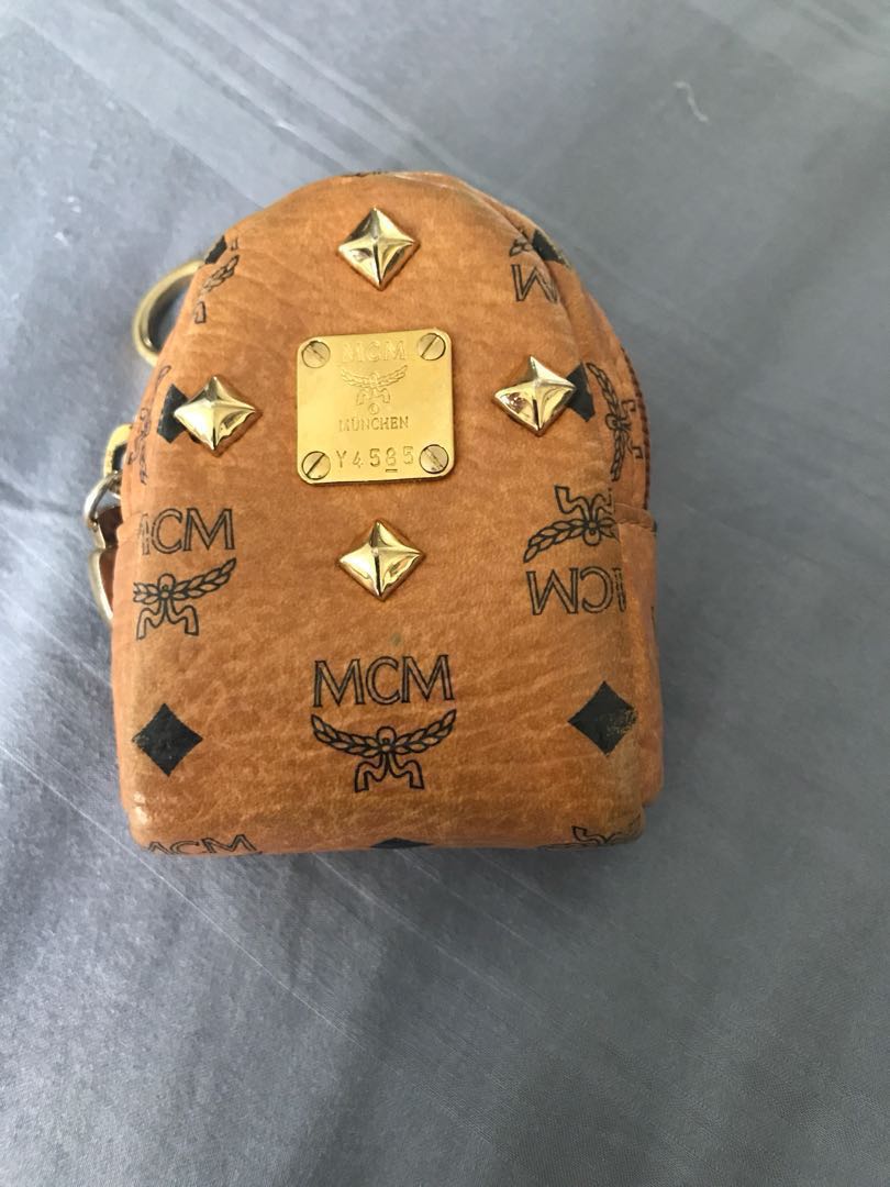 Mcm deals backpack keychain