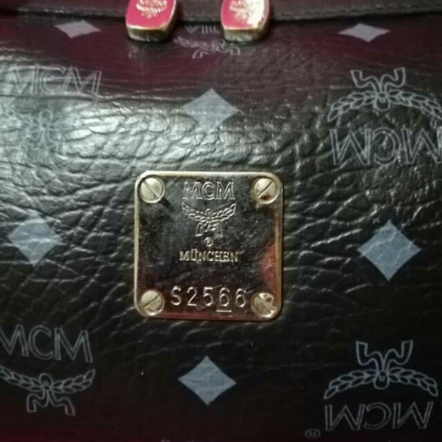 MCM Black Barrel Papillon