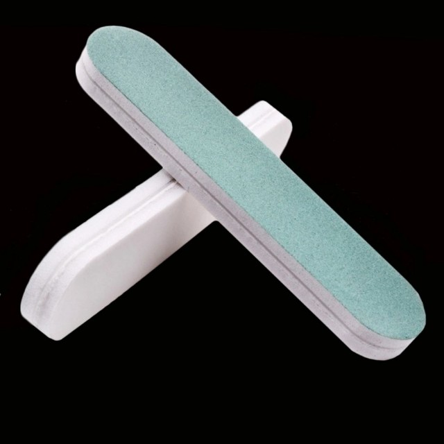 Mini Nail Buffer (Category: Hands & Nails) located in Singapore. Submitted by chapalangwarehouse (Listing ID 161221937, Image 3). Description: 100% Brand new High-Quality Sanding Block File For Nail Art Professional Salon Use Also Suitable Home Use Colors: White & Light Blue Size: 9cm*2cm*0.7cm Top quality sanding blocks for filing nail extensions, acrylic nails, false nail tips, natural nails. A handy little nail art tool to buff and shape up un