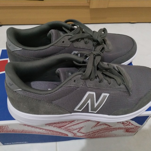New balance classics, Men's Fashion, Footwear, Dress Shoes on Carousell