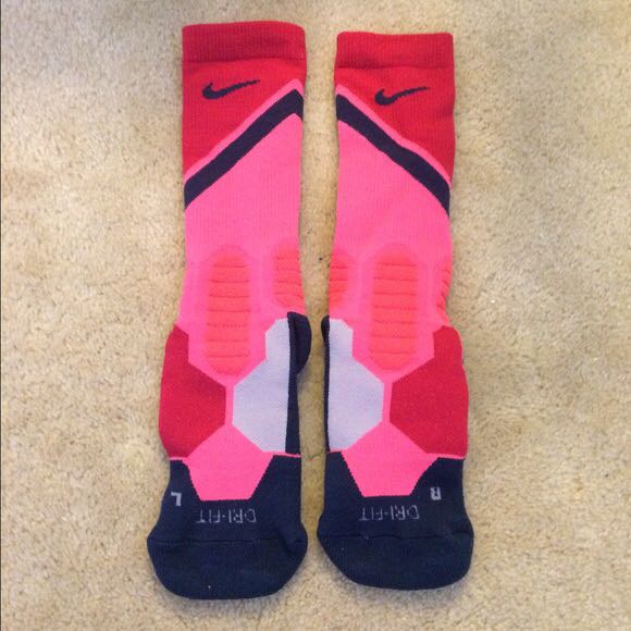 pink nike elite socks