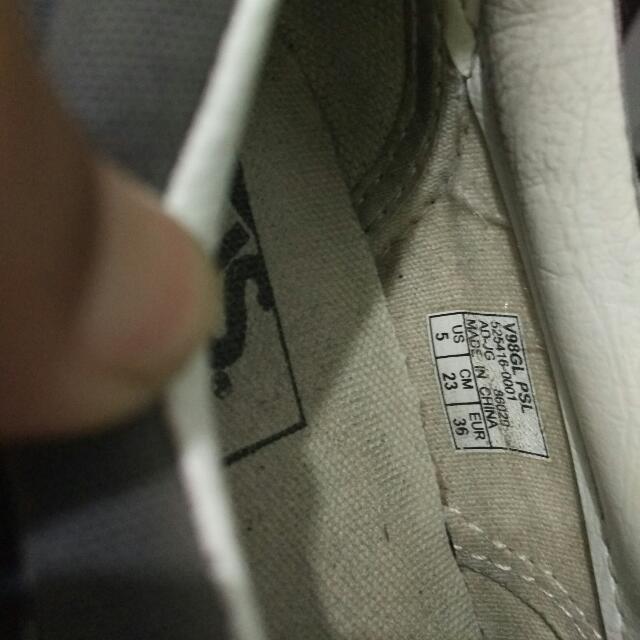 vans Slip On batik Original Fesyen Wanita Sepatu di Carousell