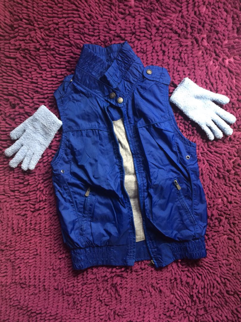 Zara Blue winter collection #original #everythingmustgo #movingout (Category: Others Tops) located in Quezon City. Submitted by abdcloset (Listing ID 161160617, Image 1). Description: Type: Top Size: S / EU 36 / UK 8 / US 4 Brand: Zara.