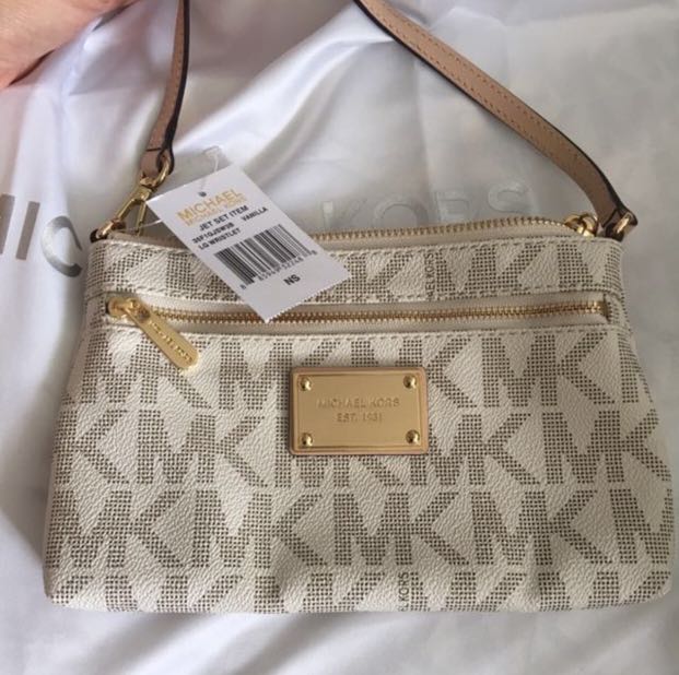 michael kors large wristlet vanilla