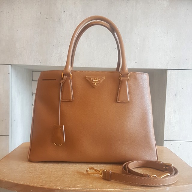 prada saffiano caramel