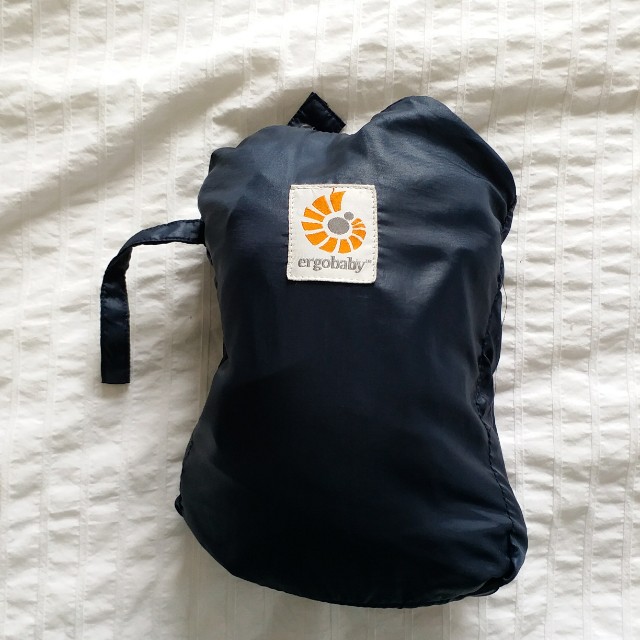 ergobaby stowaway