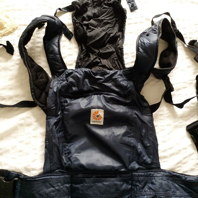 ergobaby stowaway carrier