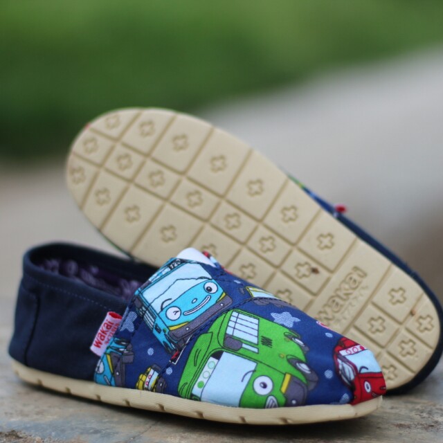 Grosir Sepatu Wakai Anak Tayo Grade Ori Sepatu Bayi Slip On Flatshoes Alas Kaki Murah Fesyen Pria Sepatu Di Carousell