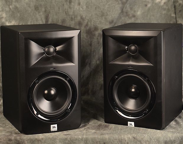 jbl lsr305 pret