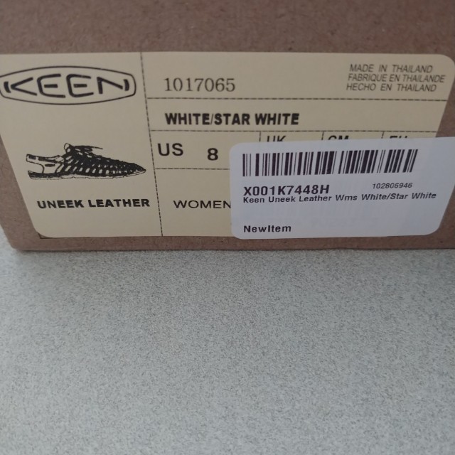 Keen Uneek Leather white / star white, 女裝, 鞋, 拖鞋- Carousell