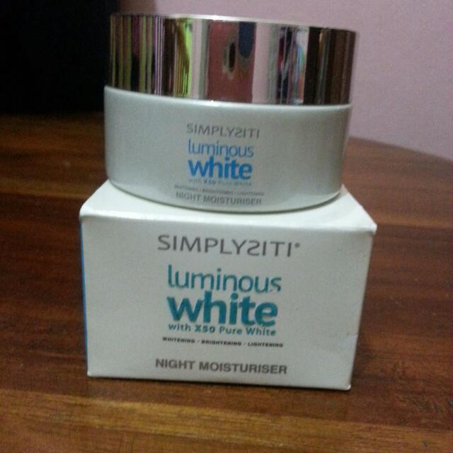 Simply Siti Luminous White Night Cream Moisturiser Health Beauty Skin Bath Body On Carousell