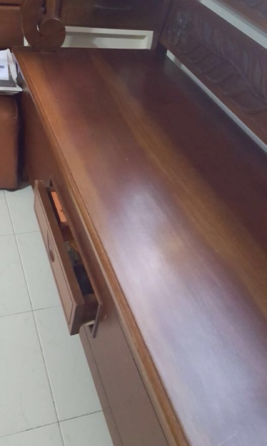 Sofa / bench (Category: Sofas) located in Singapore. Submitted by ferriswill (Listing ID 161290948, Image 3). Description: Solid wood Beautiful wood grains and intricate carvings Small Drawer below seat in good condition Seat 152x144cm Seat Height 46cm Backrest height 90cm I have a longer matching bench if you want to get them as a set .