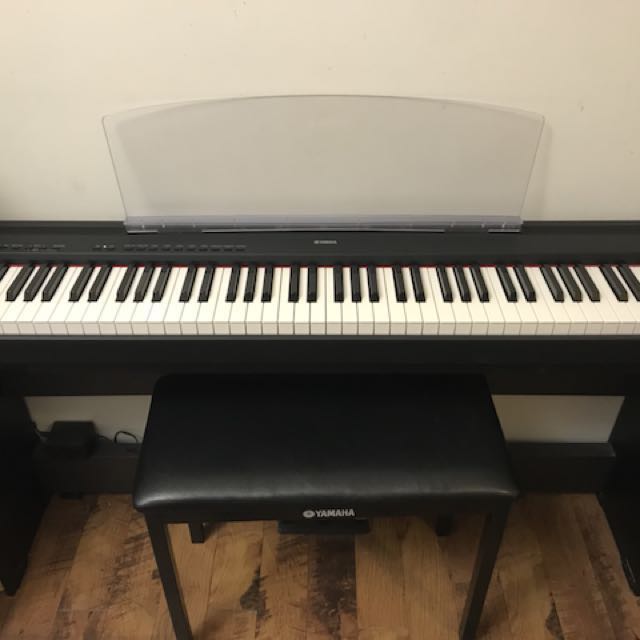 Yamaha P85 數位鋼琴 Digital Piano, 興趣及遊戲, 音樂, 樂器在旋轉拍賣