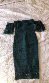 ✨Emerald green lace dress 👗