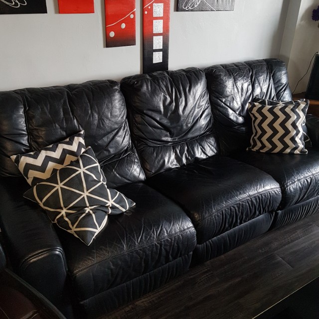 Italian Sofa Cellini 1774 By Chateau D Ax