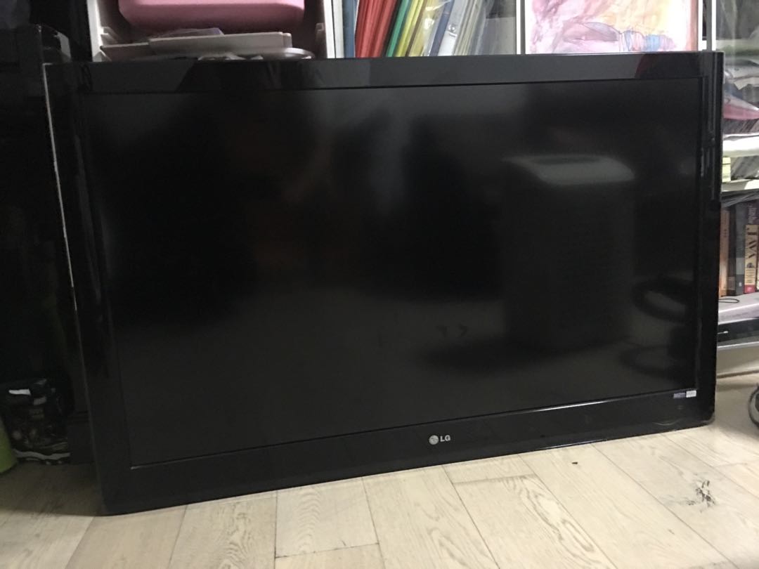 LG TV 46吋, 家庭電器, 電視 & 其他娛樂, 電視 - Carousell