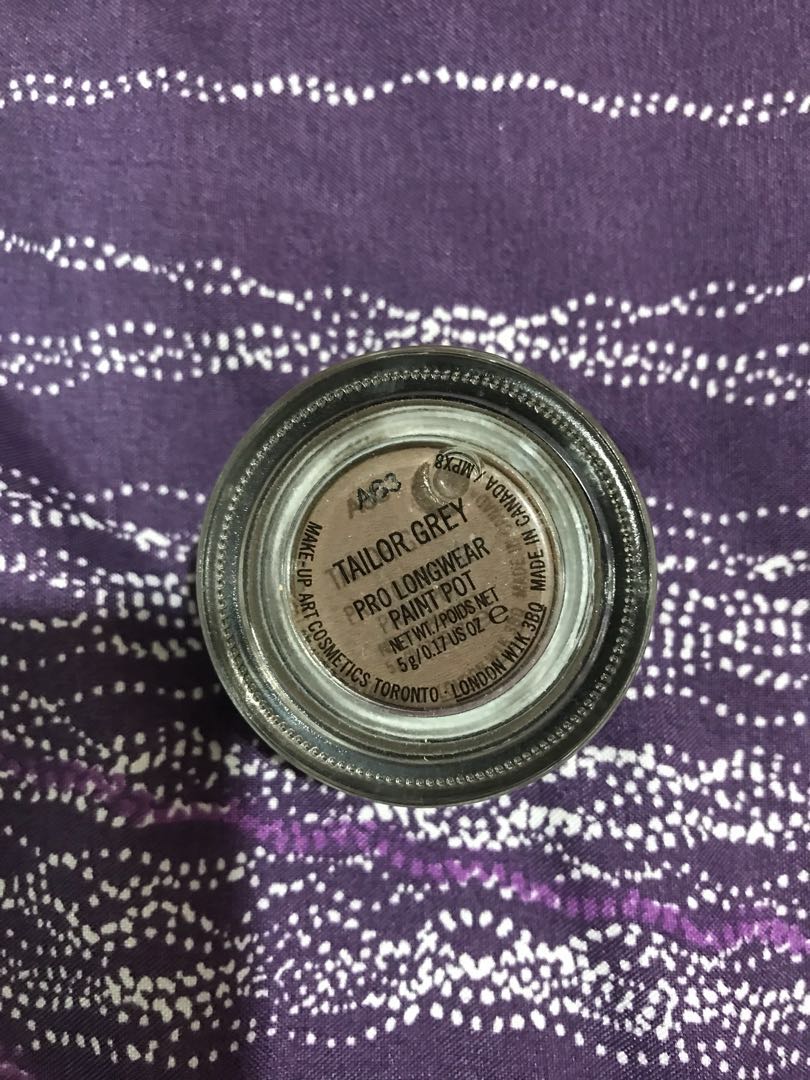 MAC paint pot (Tailor Grey) (Category: Makeup) located in Quezon City. Submitted by caryscornermnl (Listing ID 161521740, Image 1). Description: 100% authentic Slightly used and stored.