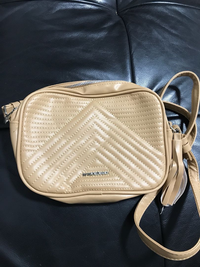Mango tassel bag clearance