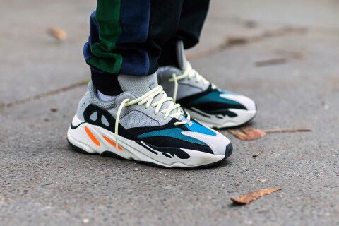 Adidas yeezy hotsell boost 700 og