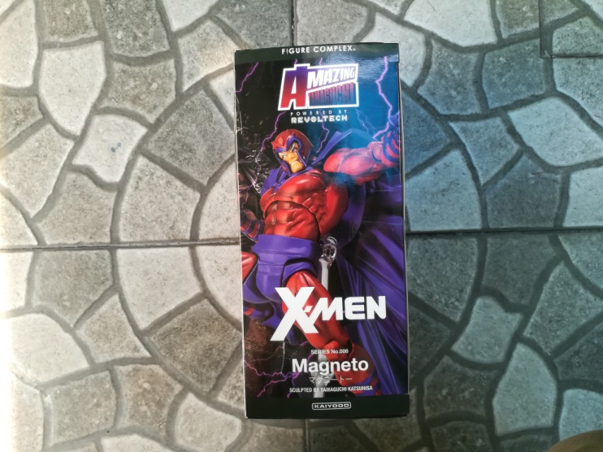 Revoltech K.O - Magneto (Category: Figurines & Statues) located in Quezon City. Submitted by darkworkx (Listing ID 161564347, Image 3). Description: Bootleg copy - Hindi pa naoopen.