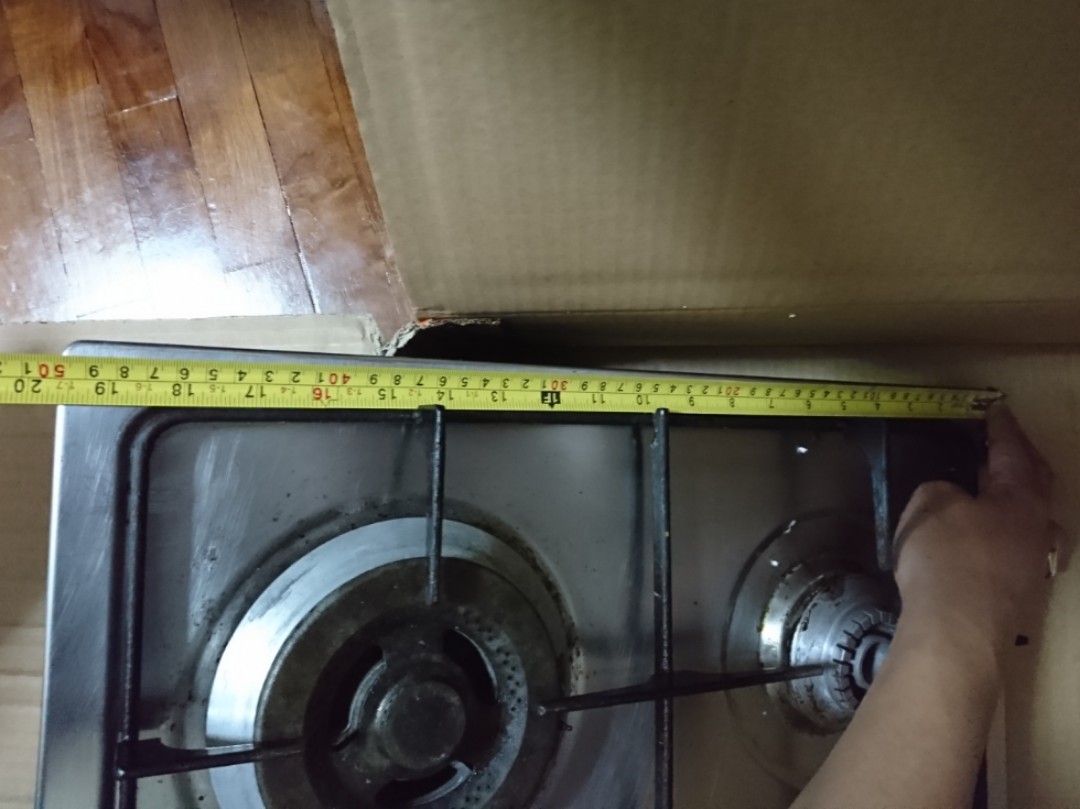 Smeg 4 burner gas stove, TV & Home Appliances, Kitchen Appliances, Hobs