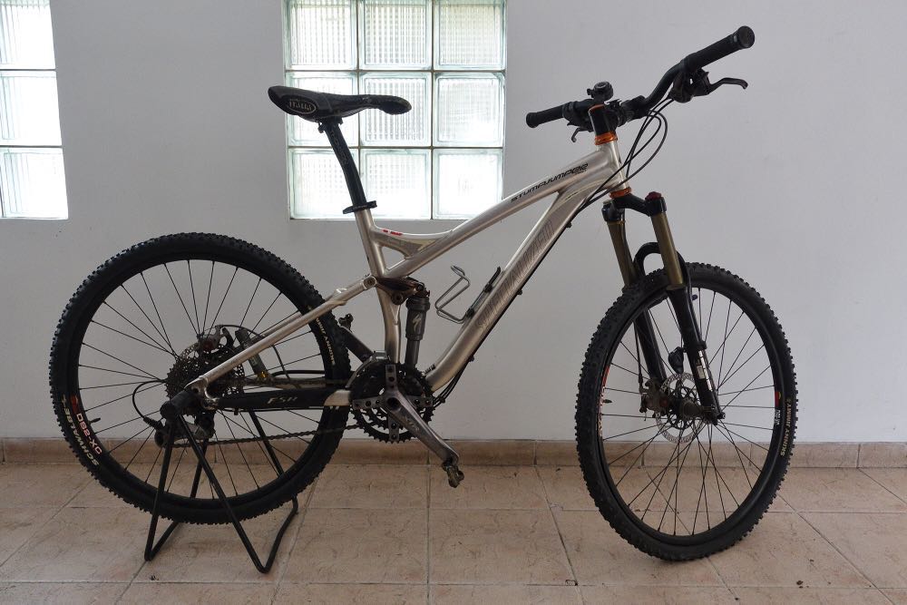 sepeda specialized stumpjumper