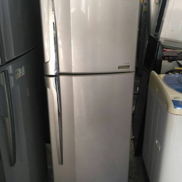 Toshiba fridge 2doors, TV & Home Appliances, Kitchen Appliances ...