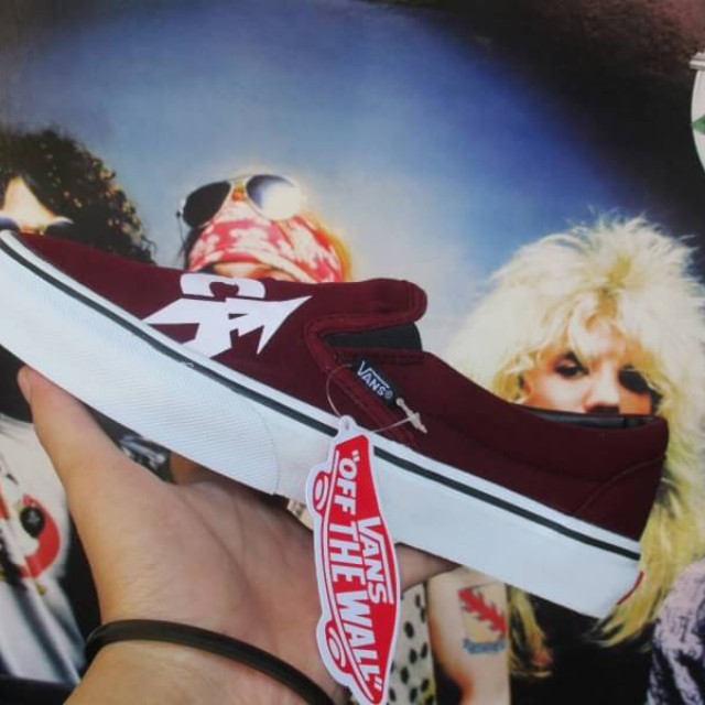 Vans online metallica maroon