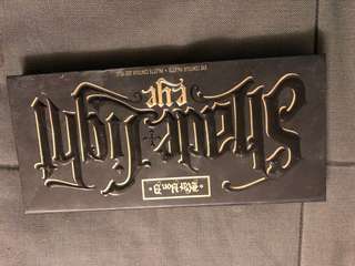 Kat von d shade and light eye palette