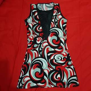 Dress motif merah