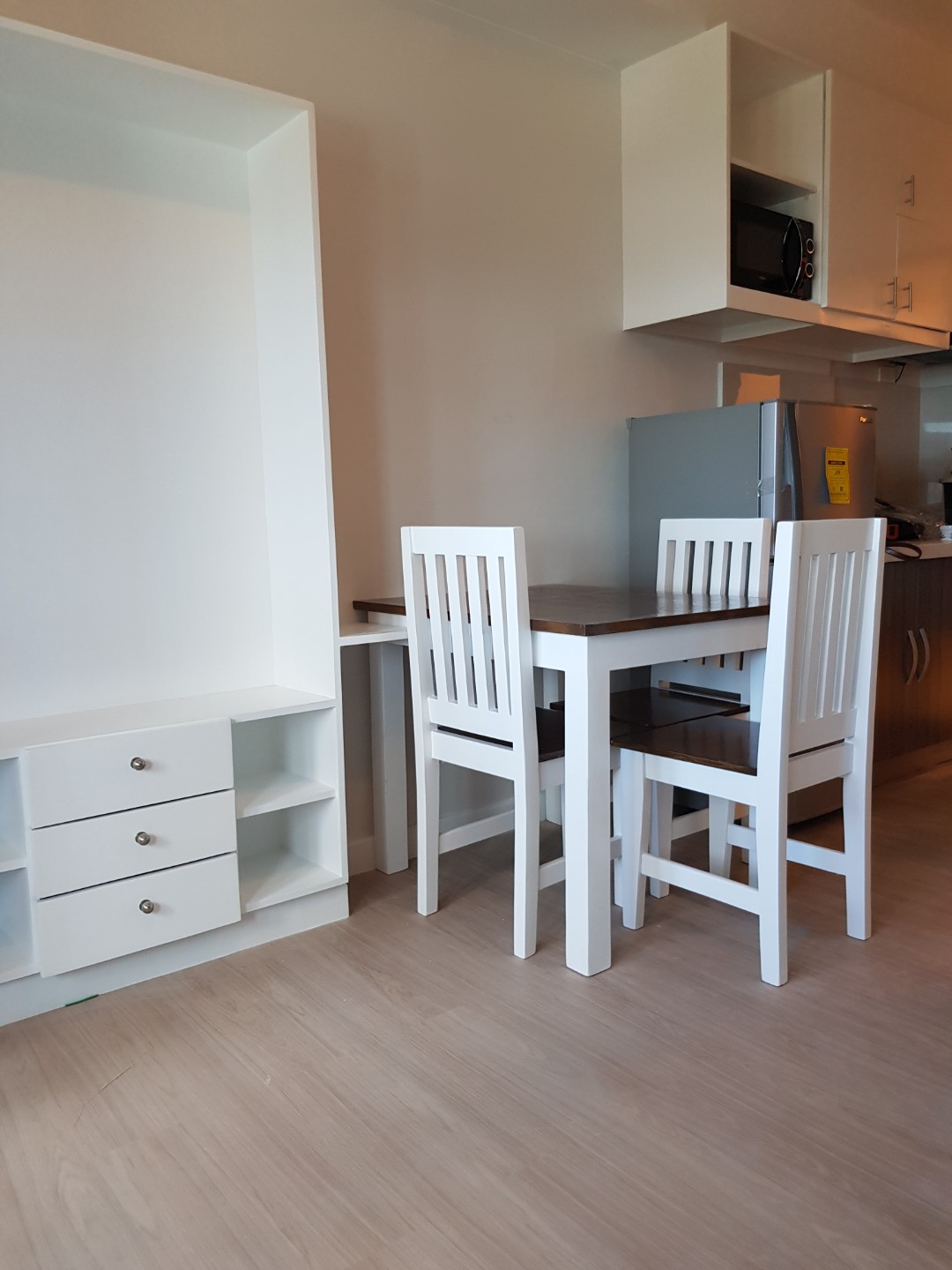 4 seater Dining table (Category: Chairs) located in Mandaluyong City. Submitted by hdvvv (Listing ID 161684856, Image 3). Description: Made to order dining table 2 weeks lead time.
