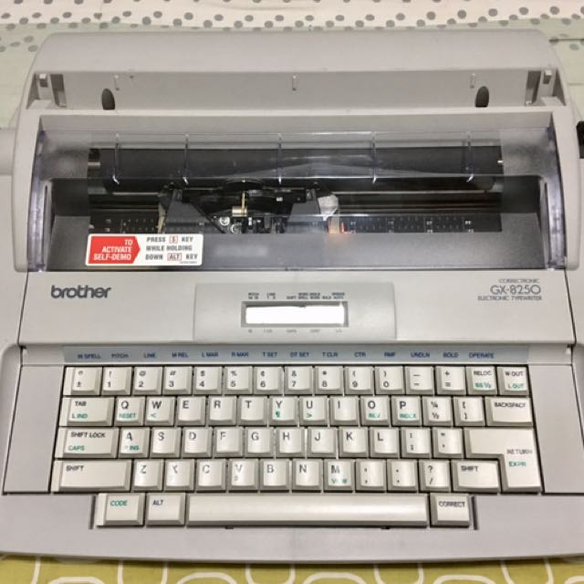 Brother Electronic Typewriter With Display, Computers & Tech, Office